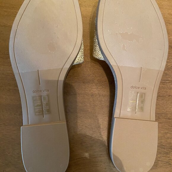 NWOT Dolce Vita Gold Weaved Slide Sandals with Buckle - Picture 4 of 4